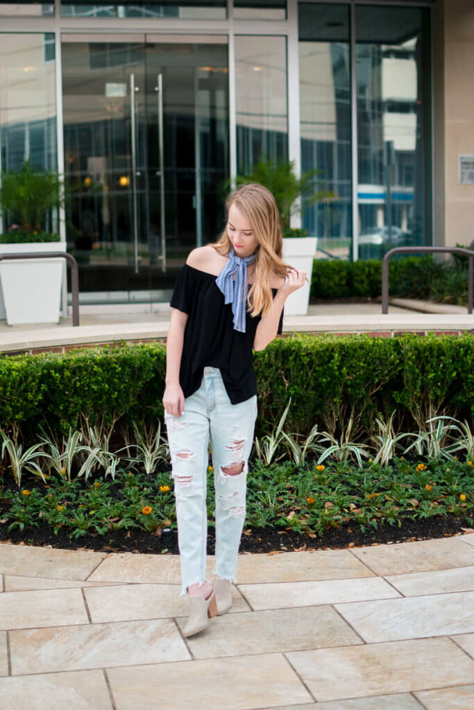 These pair of tomgirl jeans fit like a dream, and are my absolute favorite thing in my closet right now. They are super comfortable and have the perfect slouchy fit, yet are still flattering. Everyone needs that perfect pair of ripped denim!