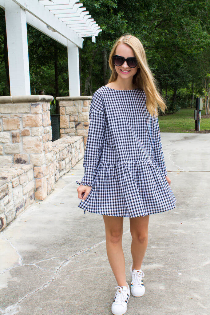 Rounded up a ton of gingham dresses, and sharing my favorite here! I love the gingham trend, and hope it is here to stay. Gingham summer trend to try | The Blonder Life