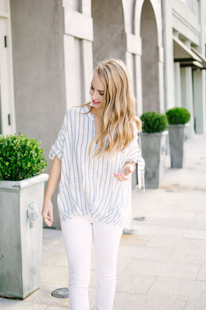 Perfect everyday casual top that you can wear year round. Love this casual top with the sleeve details (wearing xs) Click through to shop this under $40 casual top | The Blonder Life