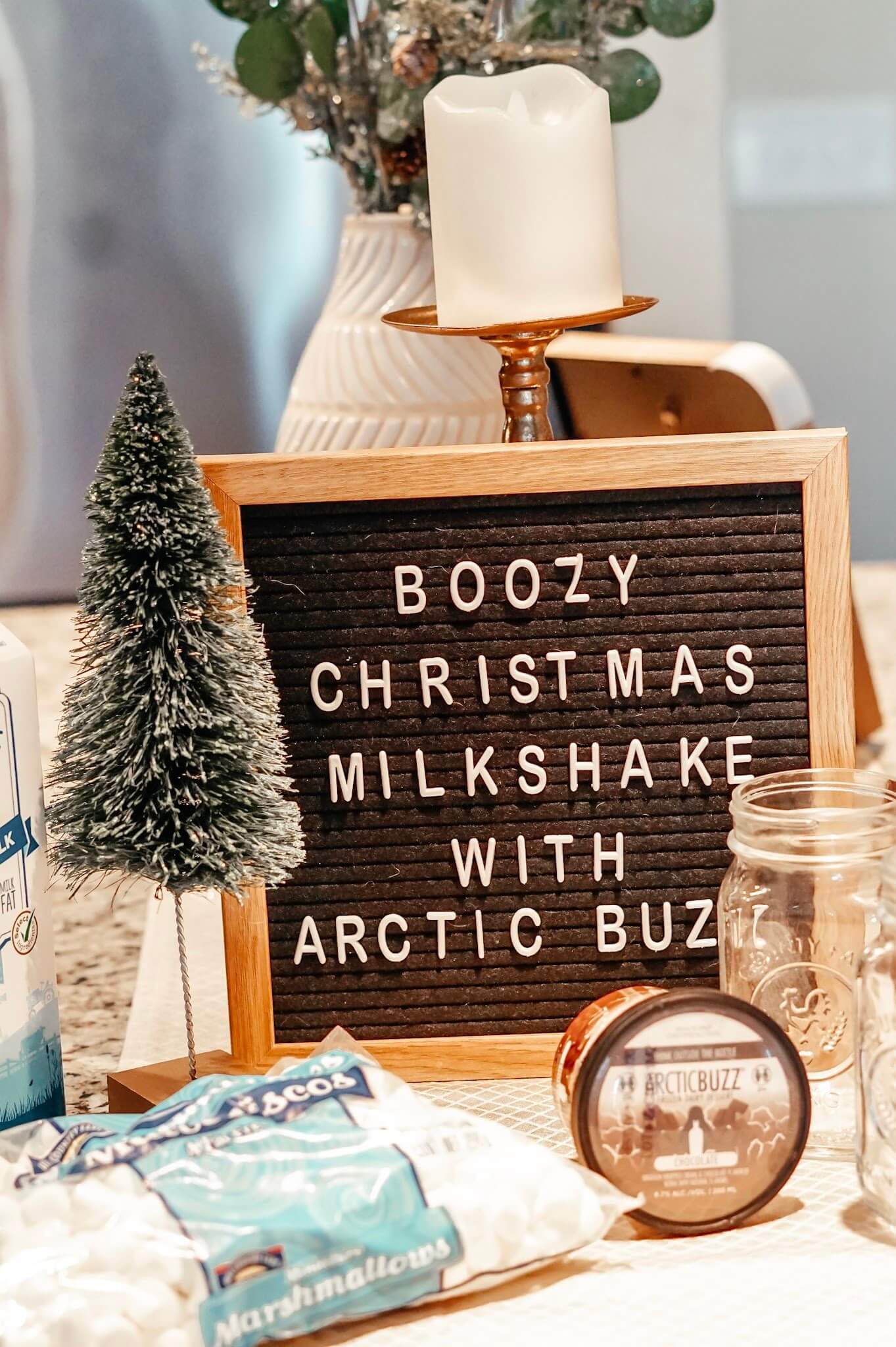 Boozy Holiday Milkshake Recipe with Arctic Buzz. Perfect boozy holiday drink recipe. Drink recipe for all Christmas party needs. The Blonder Life