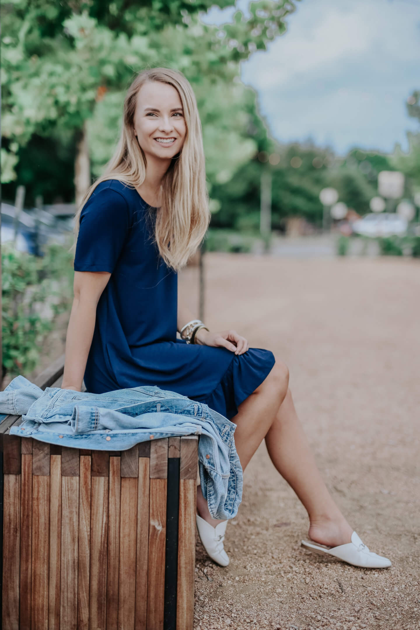 Top podcasts to listen to if you're a blogger or boutique owner. My favorite podcasts as a boutique owner. Podcasts for business women. The Blonder Life.